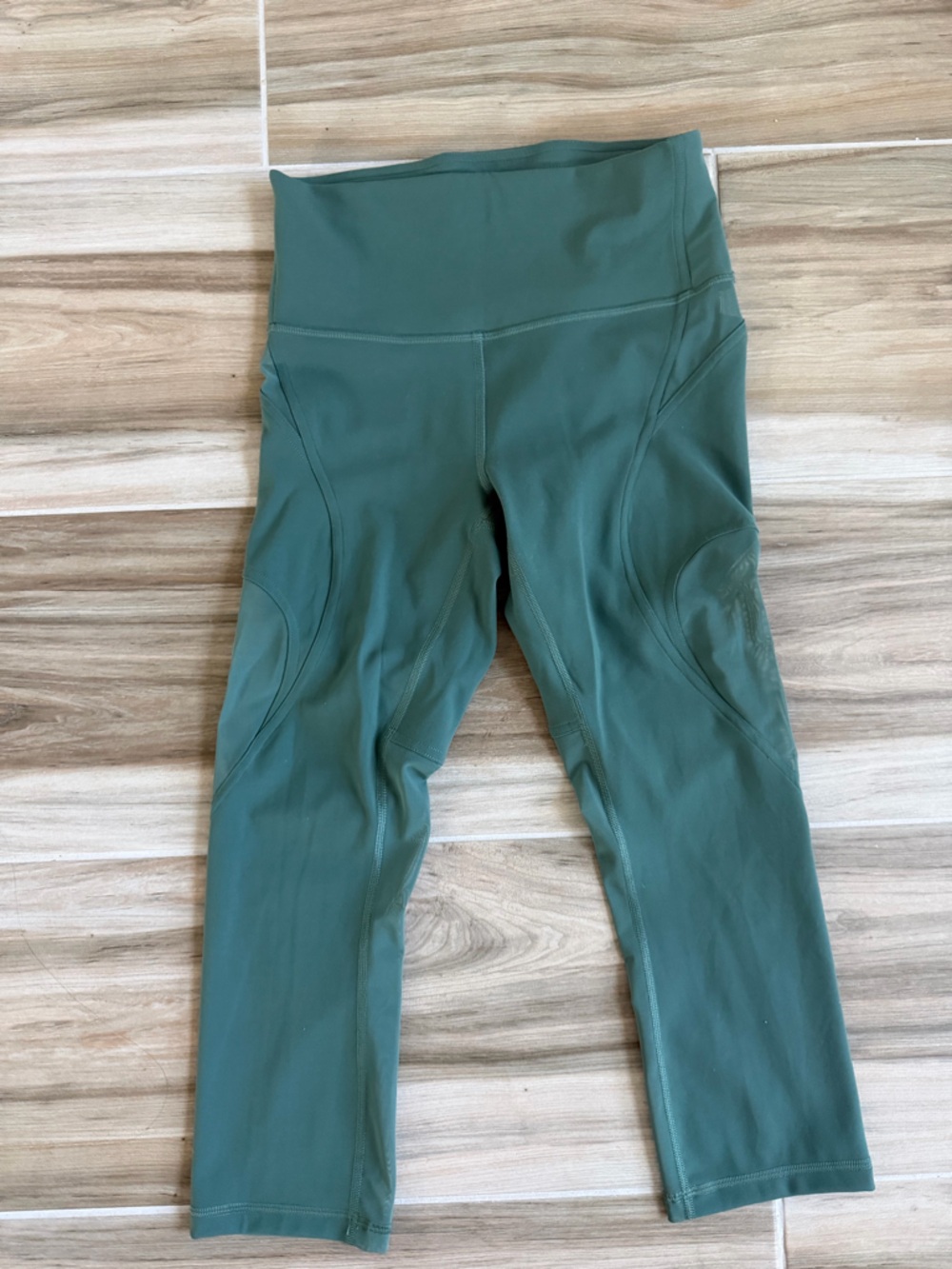 lululemon athletica High-Rise Cropped Leggings in Slate Green - Picture 3 of 5